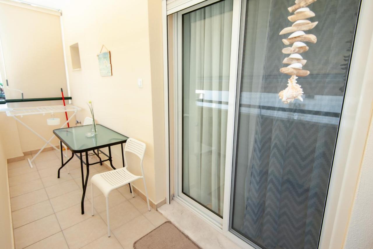 Ferienwohnung Aegean Studio By The Sea II Peraía Exterior foto